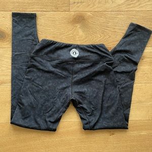 Doughnuts & Deadlifts Cheetah leggings CrossFit Weightlifting Yoga size small